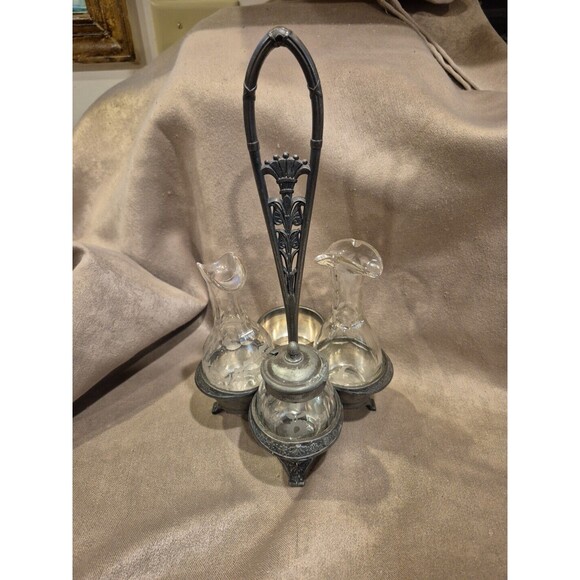 Antique Middletown Quadruple Silverplate Embossed Cruet Condiment Server FLAW - Picture 1 of 16